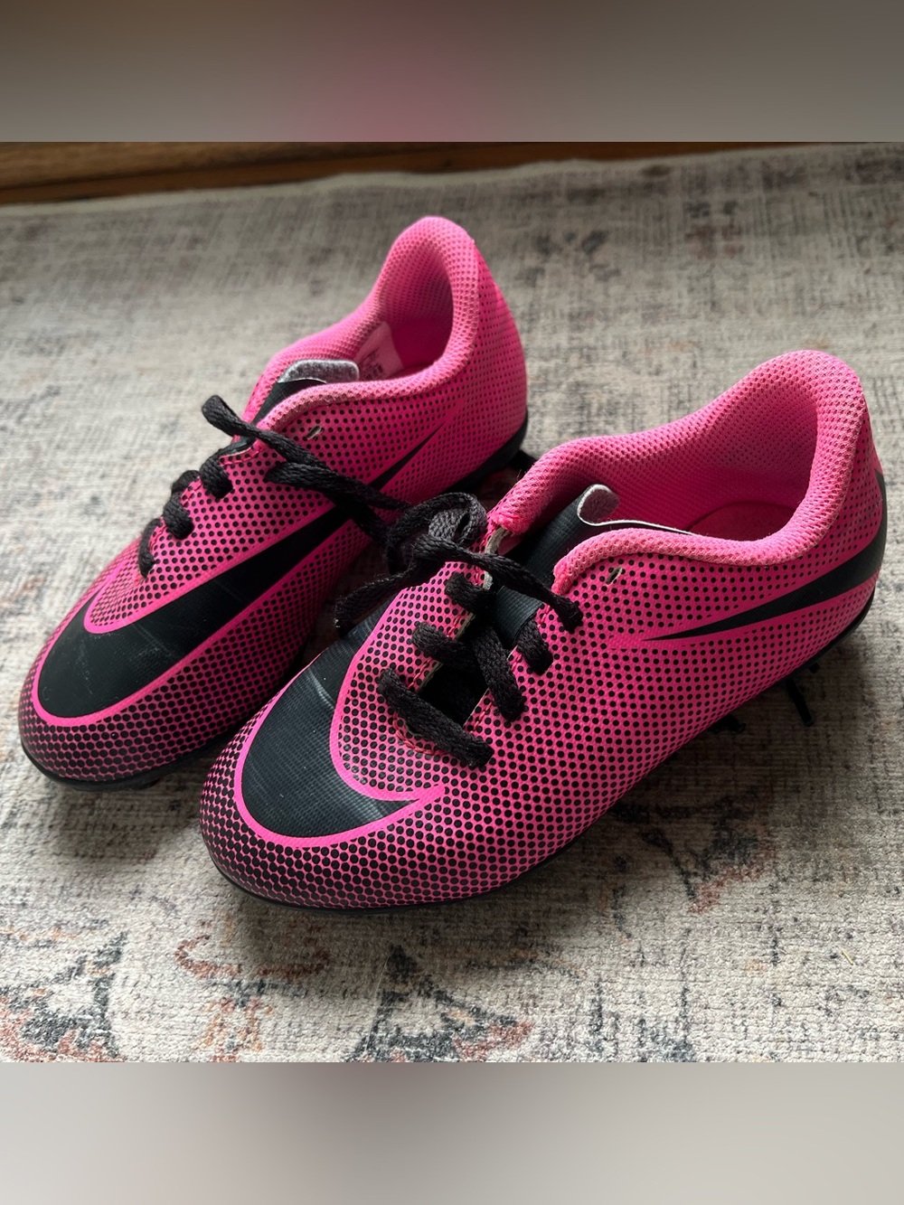 Nike Kids Pink and Black soccer cleats